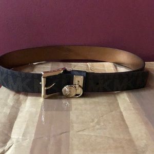 MK Michael Kors Small Logo Belt like New